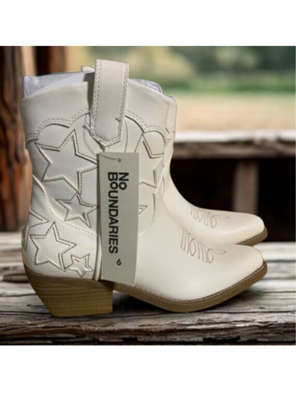 No Boundaries Women's Star Western Booties, Size 6M, NEW